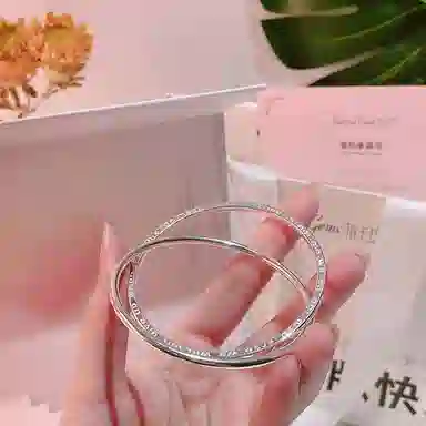 指尖瑰宝 素圈叠戴光面 环环相扣 双环四叶草 铜 手镯 女款 礼盒