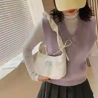 爱心设计感腋下包月亮包褶皱可爱抽绳手提包 帆布 单肩包 常规 女款 白色/黑色