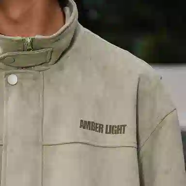 AMBER LIGHT