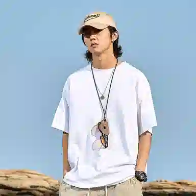 AMBER LIGHT T