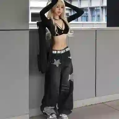 AMBER LIGHT inshiphop