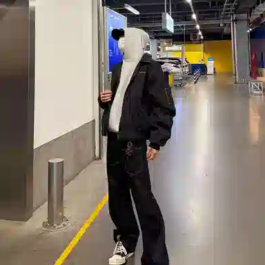 AMBER LIGHT bombervibe