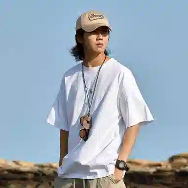 AMBER LIGHT T