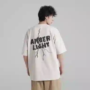 AMBER LIGHT T