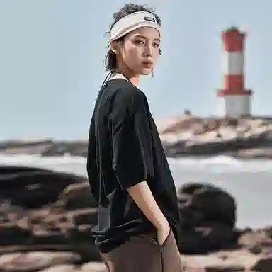 AMBER LIGHT T