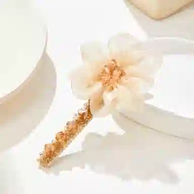DAISY BEAUTY