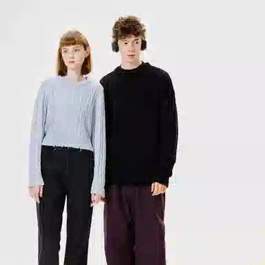 PSO Brand WHITE Series Sweater