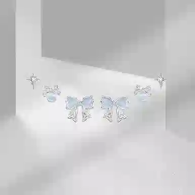 VEZA Ice Blue Bow Earrings Set