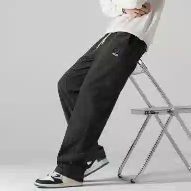 左岸 春秋港风少年感帅气潮流灯芯绒贴片绣花卫裤加肥加大码宽松直筒阔腿裤柔软舒适透气垂感轻便长裤休闲裤 男款
