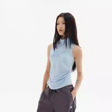 Crying Center Turtleneck Vest