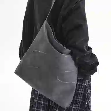 Crying Center PU Tote