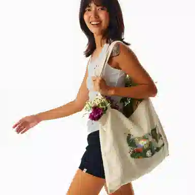 Crying Center 3C Tote