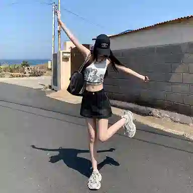 玫丝朵 时尚简约百搭牛仔短裙 女款