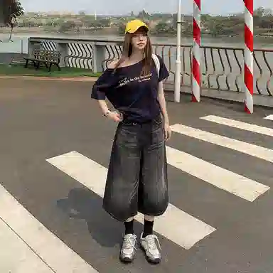 玫丝朵 复古高腰宽松牛仔短裤 女款