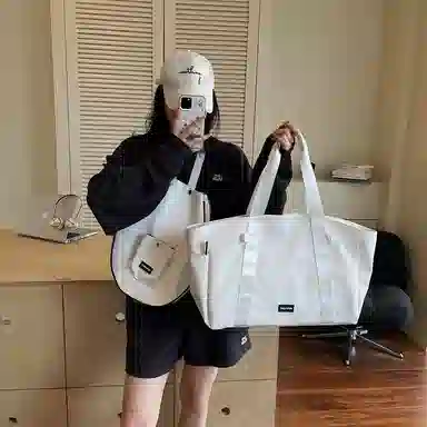 GOBLIN SHARKS 1759 Tote