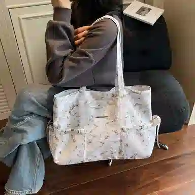 GOBLIN SHARKS 1759 ins Tote