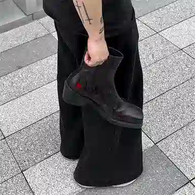 Terra Incognita Square Toe Boots Black