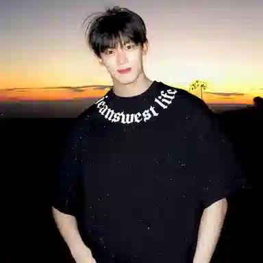 JEANSWEST LIFE 260logoT