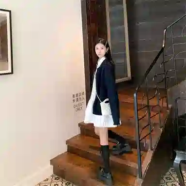 思蓓儿 小众舒适百气质长袖连衣裙 女款