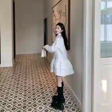 思蓓儿 小众舒适百气质长袖连衣裙 女款