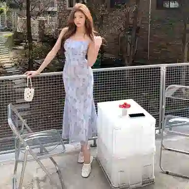 思蓓儿 露背设计雪纺吊带连衣裙 女款