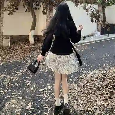 思蓓儿 水墨花设计感收腰长袖连衣裙 女款