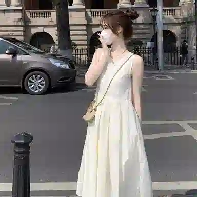 思蓓儿 法式收腰显瘦中长款茶歇无袖连衣裙 女款 杏色