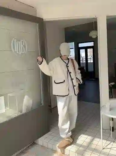 思蓓儿 宽松适中圆领长袖皮草 女款