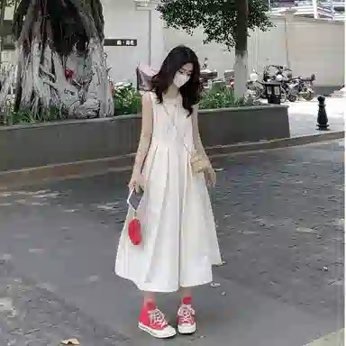 思蓓儿 法式收腰显瘦中长款茶歇无袖连衣裙 女款 杏色