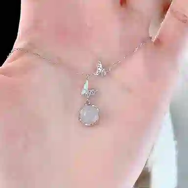 【S999足银|招财招桃花玄学】六桂福珠宝 白月光荔枝冻 财运蝴蝶连理枝清透少女心氛围感新中式气质小众 福韵金 好运 玉髓 玉石项链 女款