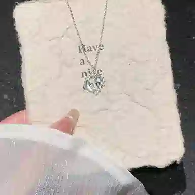 【999纯银】 福韵金 六桂福珠宝 幻梦星月 镶锆幻彩宝石星星月亮吊坠轻奢浪漫森系精致闪耀小清新设计优雅百搭锁骨链 琉璃 玉石项链 女款