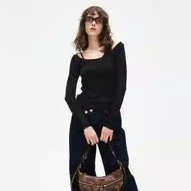 MOUSSY