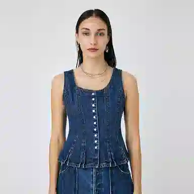 MOUSSY