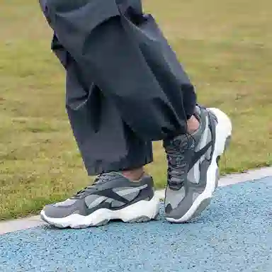 Reebok FLUFFI PUFF CN