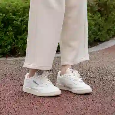 Reebok Club C 1985 TV