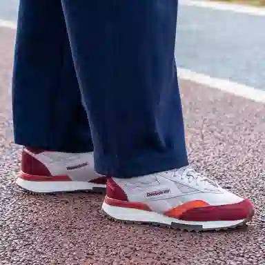 Reebok LX2200 Red