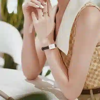 Daniel Wellington Quadro W434S276
