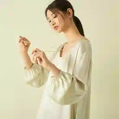 桑罗 长袖简约可外穿纯色睡裙 女款