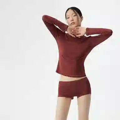 桑罗  秋冬新品本命年真丝针织轻暖美肤打底套装简约呵护显白衬肤新年色个性 圆领 外穿肌底衣家居套装 女款