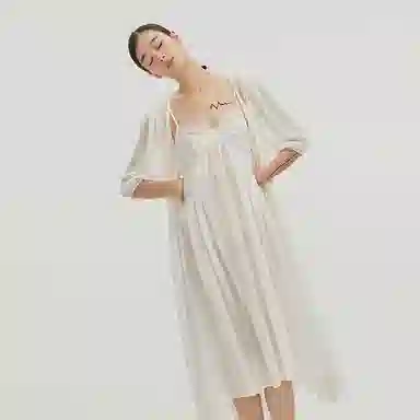 桑罗 纯色蕾丝拼接纯欲风睡衣套装 女款