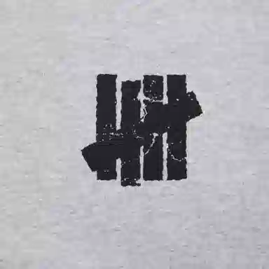 UNDEFEATED SS25 Logo