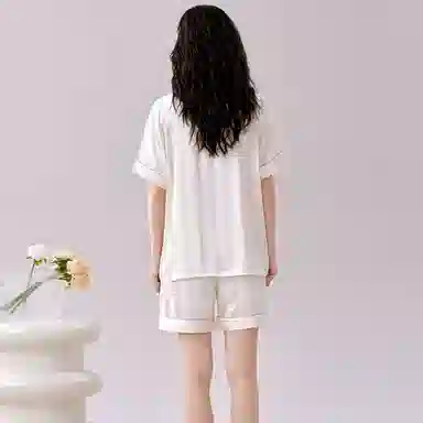 恒源祥 简约翻领上衣松紧腰短裤睡衣套装 女款 米白色