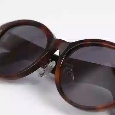 青雉作 欧美好莱坞复古 椭圆形高级墨镜 亚式加高鼻托开车驾驶镜 防紫外线内镀蓝膜 粗框 板材镜架合金 猫眼 太阳眼镜 女款 玳瑁色 黑色