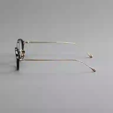 【可配度数】 青雉作 日杂高级感文艺书呆子眼镜日系时尚眼镜框高弹力不夹脸贝母鼻托 β钛板材 椭圆形 光学镜架 女款 玳瑁色日本灰黑色