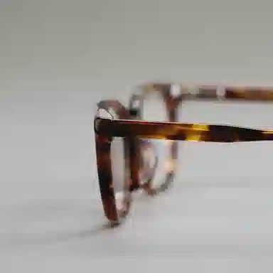 【可配度数】 青雉作 通勤 复古小方框职场精英轻盈窄框超轻量化弹簧腿不夹脸 板材镜架板材 长方形 光学镜架 男女同款情侣款 玳瑁色 黑色