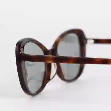 UV400