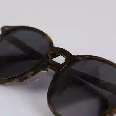 UV400 ACETATE