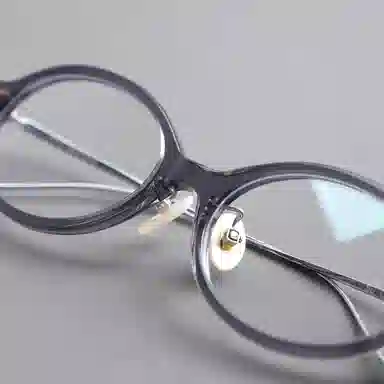 【可配度数】 青雉作 日杂高级感文艺书呆子眼镜日系时尚眼镜框高弹力不夹脸贝母鼻托 β钛板材 椭圆形 光学镜架 女款 玳瑁色日本灰黑色