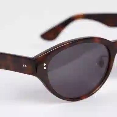 青雉作 欧美好莱坞复古 椭圆形高级墨镜 亚式加高鼻托开车驾驶镜 防紫外线内镀蓝膜 粗框 板材镜架合金 猫眼 太阳眼镜 女款 玳瑁色 黑色