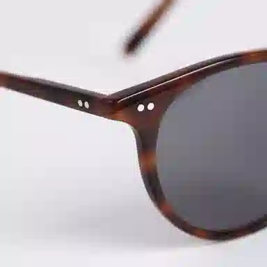 青雉作 日式扁梨形日杂风 微猫眼小众复古墨镜 轻量化细框偏光防眩光防紫外线 板材镜架 椭圆形 太阳眼镜 男女同款情侣款 玳瑁色 豆蔻色